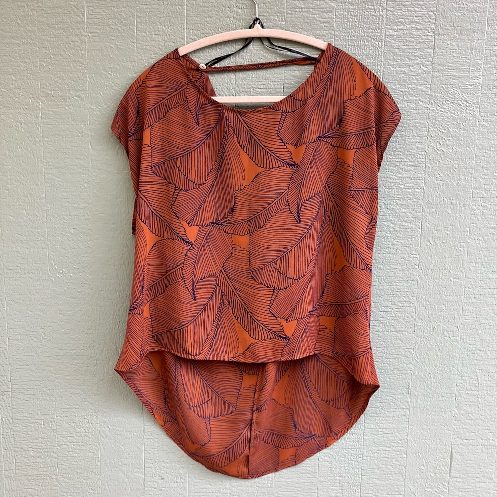 Deep navy and burnt umber hi-lo blouse